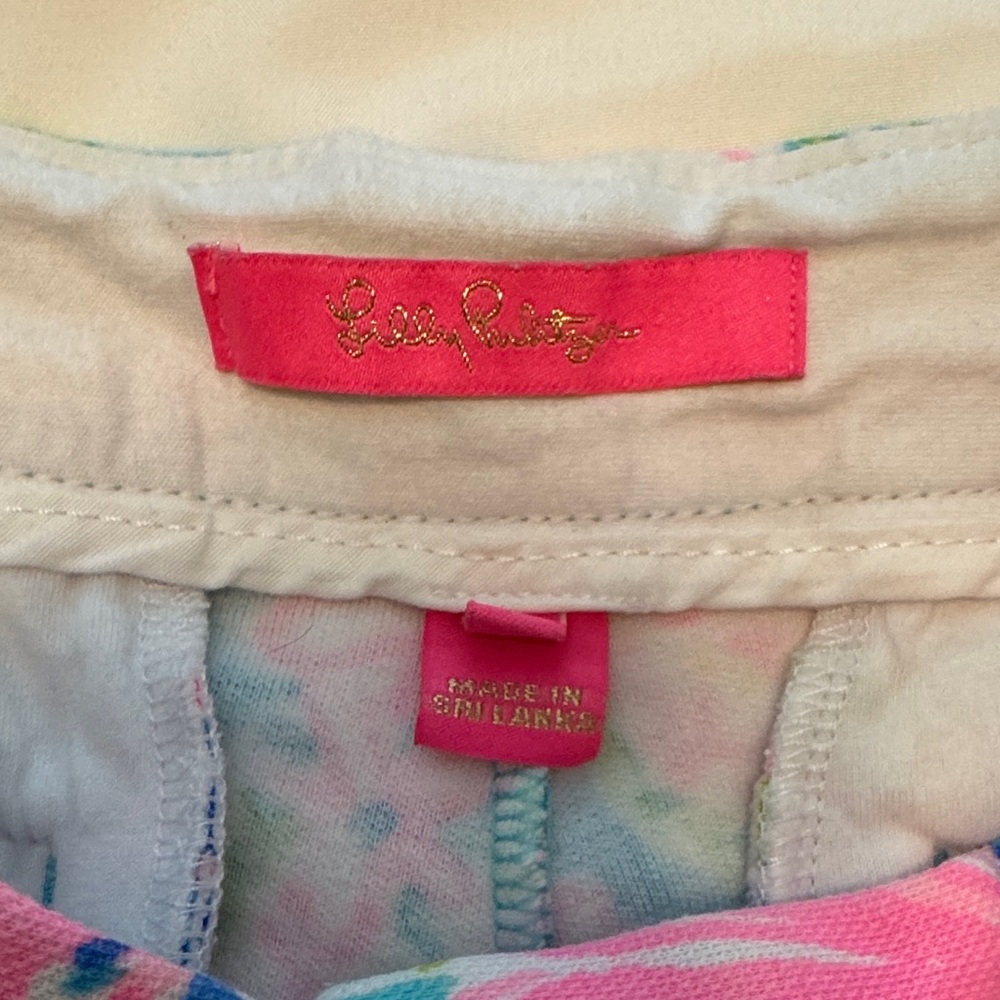 Lilly Pulitzer Pink and Blue Floral Scalloped Hem Shorts SZ 4 - Picture 3 of 8